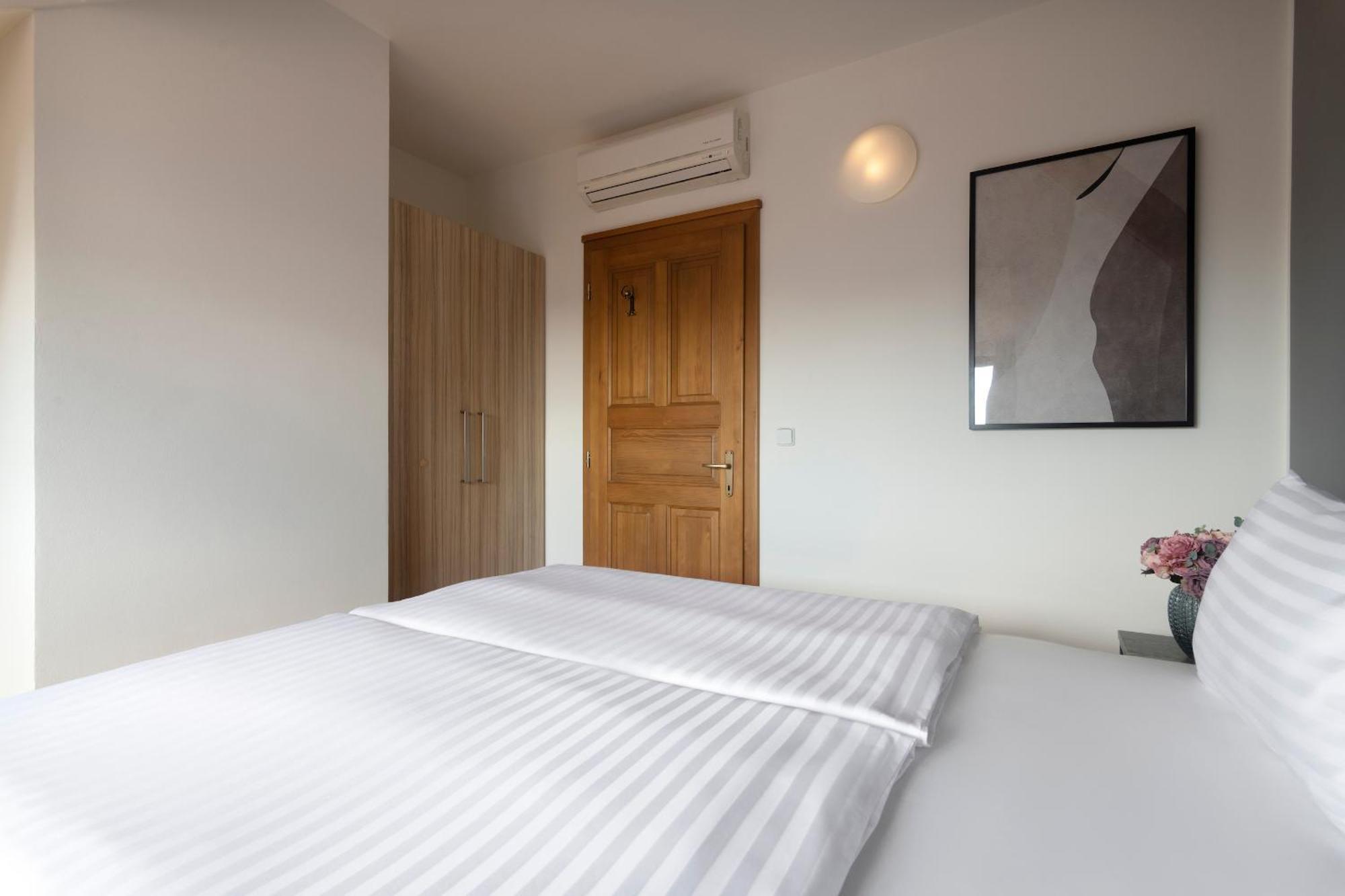 Bohemian Dreams And By Dwellfort Aparthotel Prag